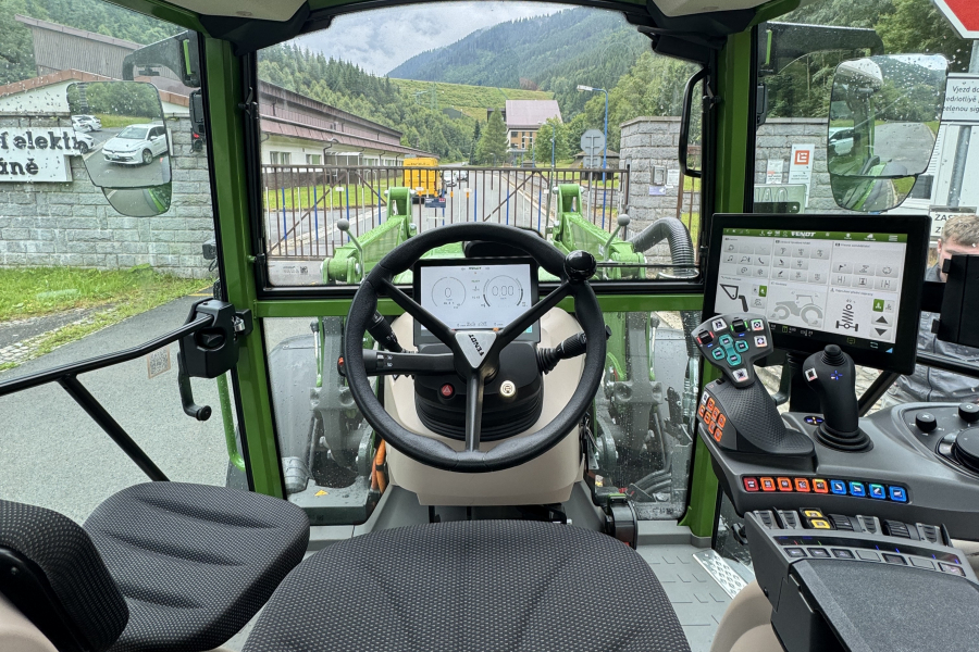 Fendt e107 Vario - interiér